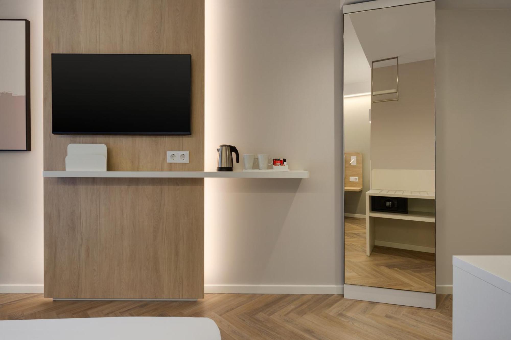 Holiday Inn Express Evora By Ihg Exterior photo