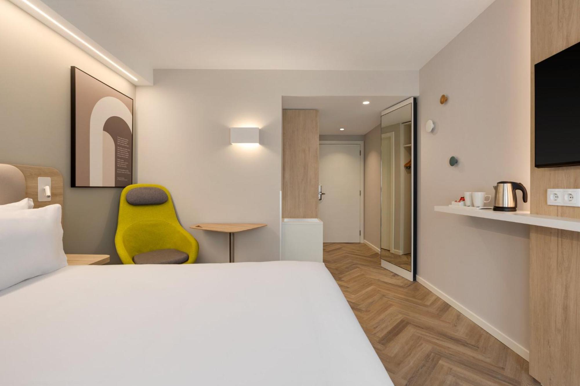 Holiday Inn Express Evora By Ihg Exterior photo