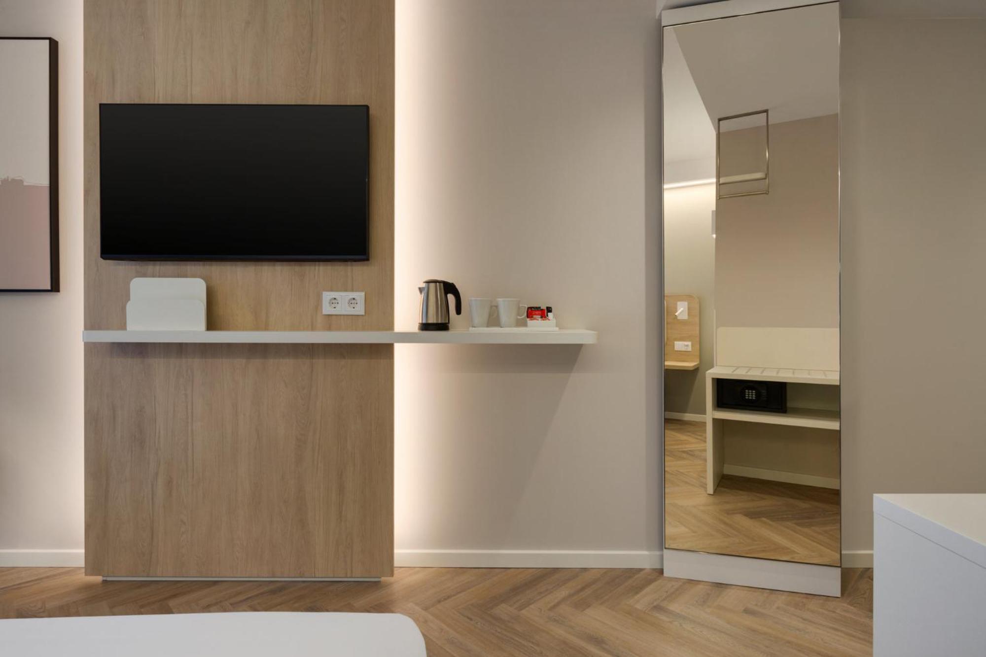 Holiday Inn Express Evora By Ihg Exterior photo