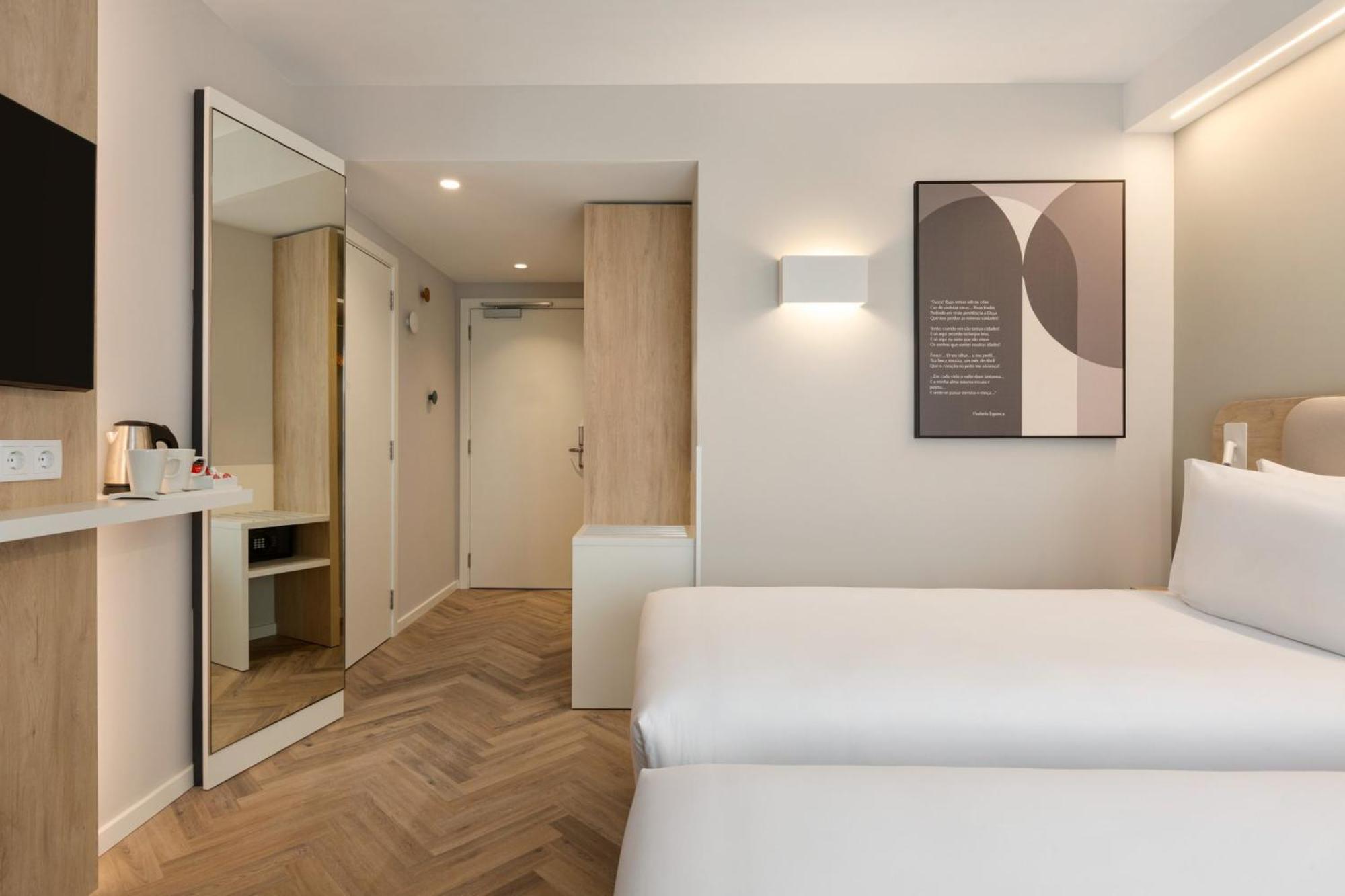 Holiday Inn Express Evora By Ihg Exterior photo